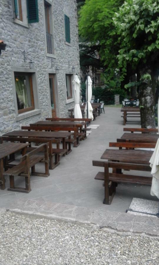 La Foresta Albergo Ristorante Pizzeria Badia Prataglia Dış mekan fotoğraf